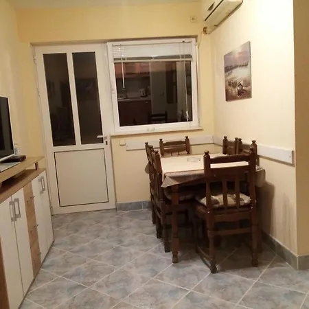 Vanja Kara Biograd Lejlighed
